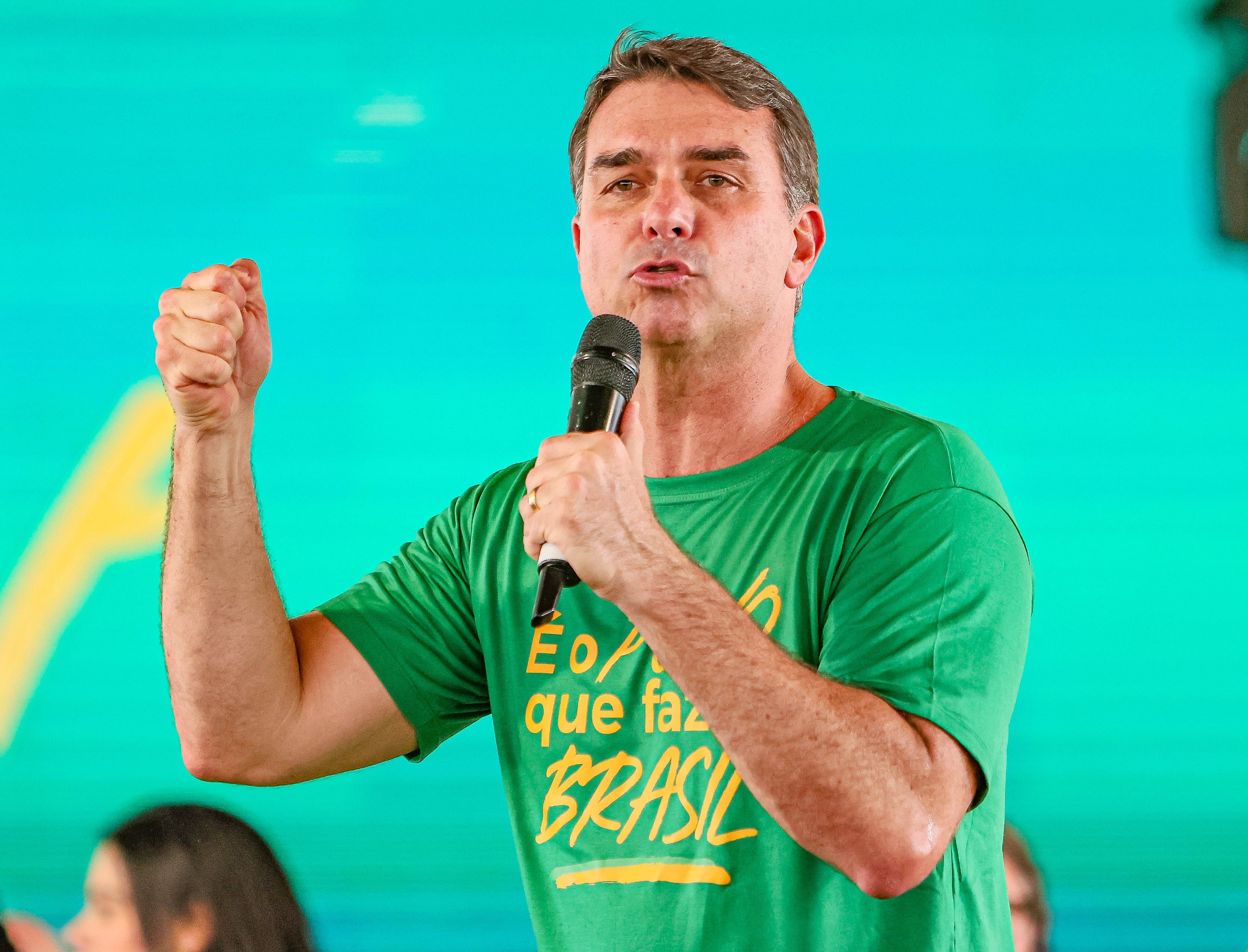 Flávio Bolsonaro diz que, se eleito, usará seu prestígio para reduzir maioridade penal – Noticias R7