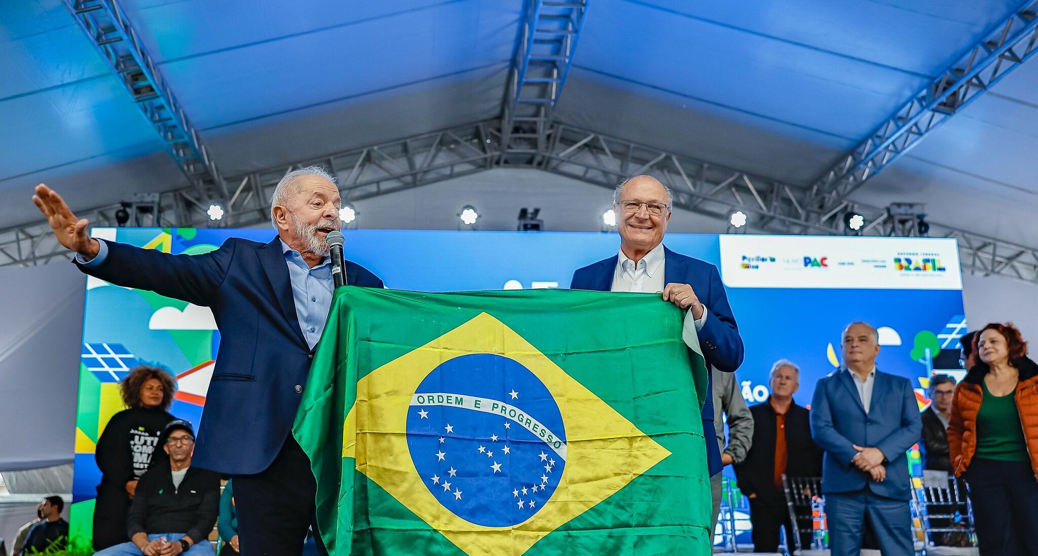 Em post, Lula diz que Brasil conduz di&aacute;logo com os EUA de forma 'estrat&eacute;gica e respons&aacute;vel' &ndash; Noticias R7