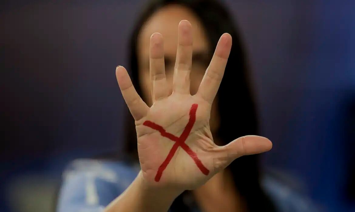 Feminic&iacute;dios crescem no Brasil e evidenciam falhas na prote&ccedil;&atilde;o &agrave;s mulheres  &ndash; Noticias R7